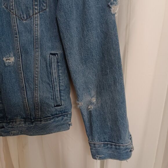 Levis Vintage Distressed Jean Jacket Mens Sz M Button Up Closure Harley Patch - Picture 4 of 12